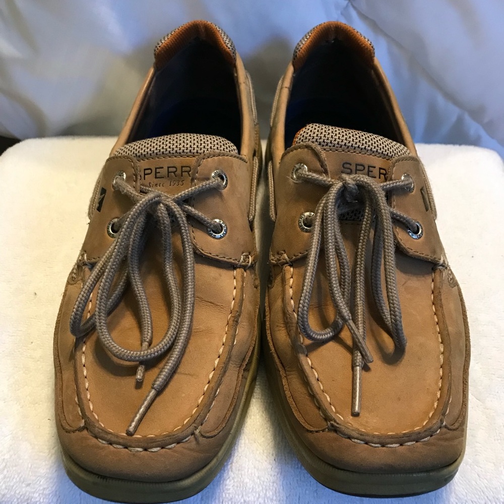 Sperry Docsider boat shoes